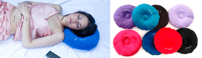 Hi Sleep è un cuscino con casse incorporate, collegabile ad un lettore MP3 o iPod
