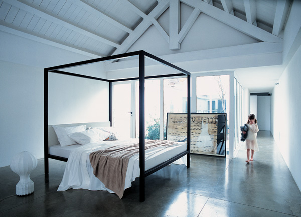 Camere da letto con letto a baldacchino: camera classica in noce ... Camere da letto complete con letto in ferro battuto